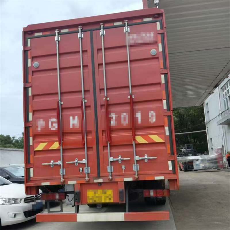 汉滨区洛浦县进仓物流：专线直达的多元货运探索